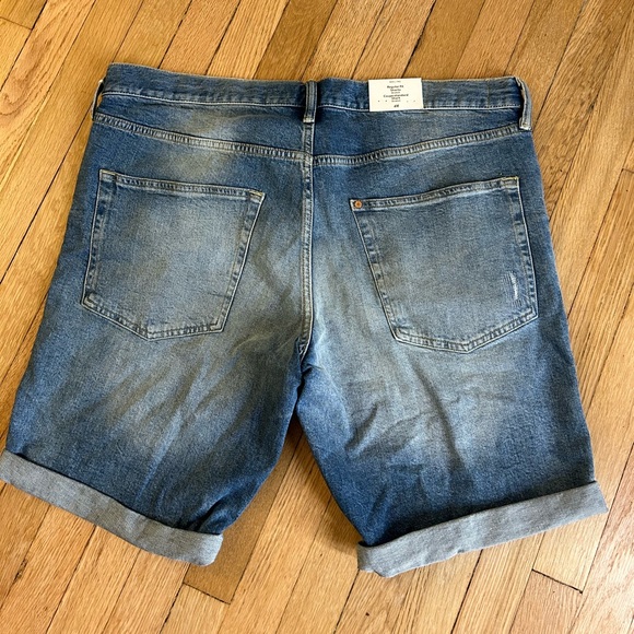 Men’s H&M Jean Shorts - Size 40 - Picture 2 of 3